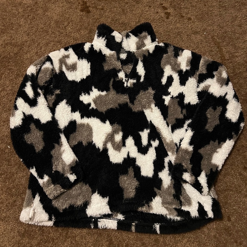 Eddie bauer fuzzy half zip, large